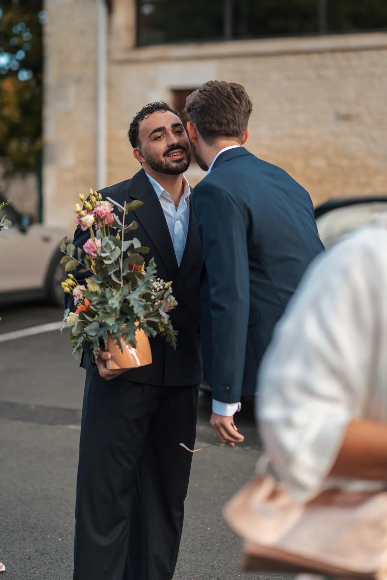 À la mairie, 9 h 41