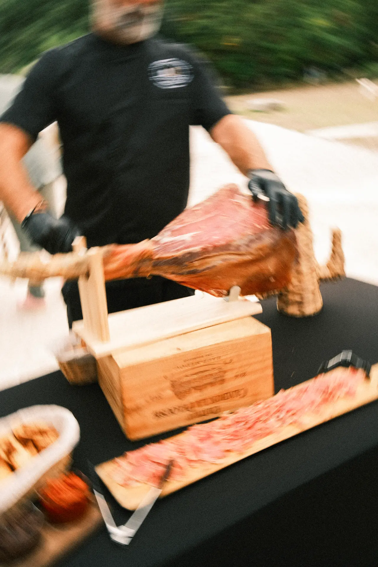 Le vin d'honneur, 17 h 59